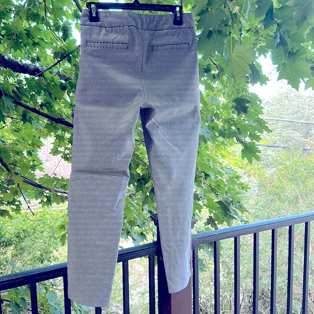 Adrienne Vittadini mid-rise stretch black and white pants size 10 - Picture 2 of 3